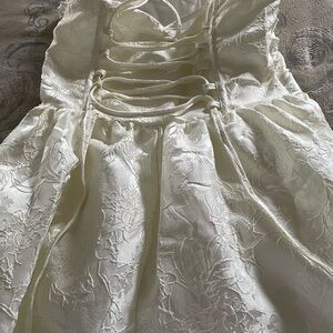 Elegant Strapless Floral Dress in Cream